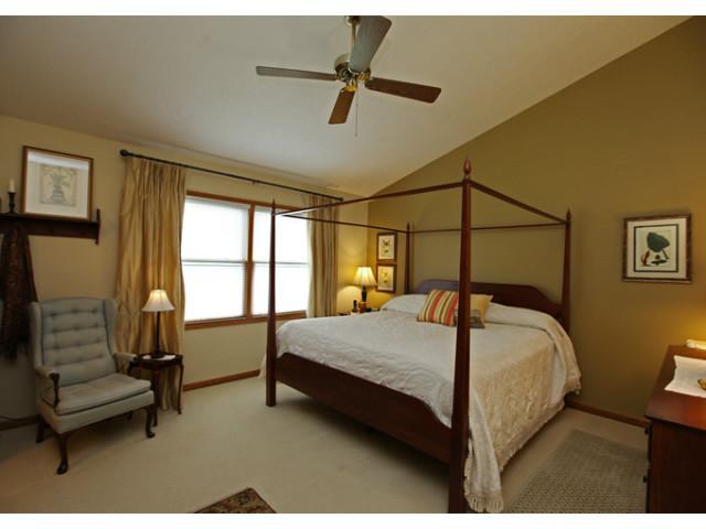 936 Riva Ridge Boulevard Columbus, OH 43230 - Photo 14 of 25