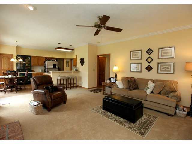 936 Riva Ridge Boulevard Columbus, OH 43230 - Photo 3 of 25
