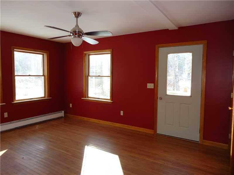12 Morton Road Lincolnville, ME 04849 - Photo 5 of 10 Living Room.