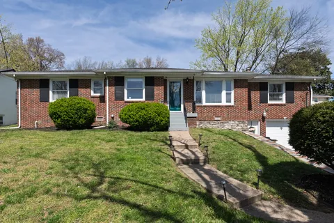 $489,900 | 150 Lake Park Drive, Nashville, TN 37211