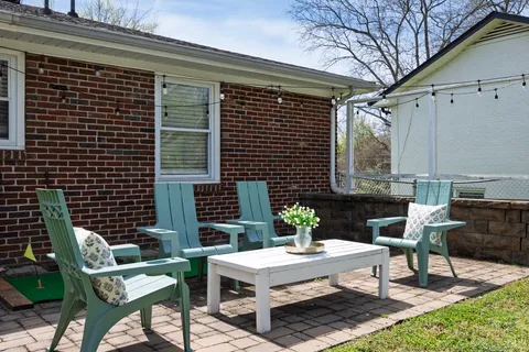 $489,900 | 150 Lake Park Drive, Nashville, TN 37211