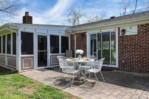 $489,900 | 150 Lake Park Drive, Nashville, TN 37211