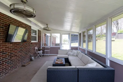 $489,900 | 150 Lake Park Drive, Nashville, TN 37211