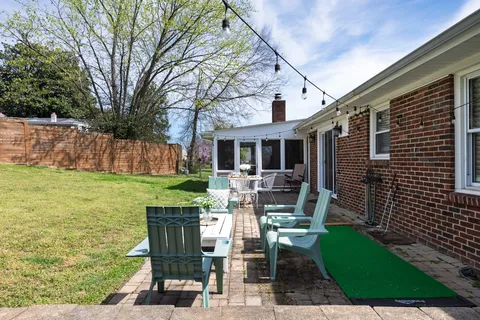 $489,900 | 150 Lake Park Drive, Nashville, TN 37211