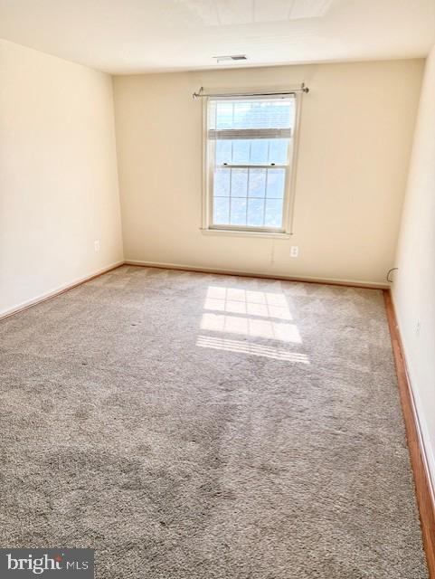 10714 Kings Riding Way, Unit 10121 Rockville, MD 20852 - Photo 10 of 24 Primary bedroom with south facing window