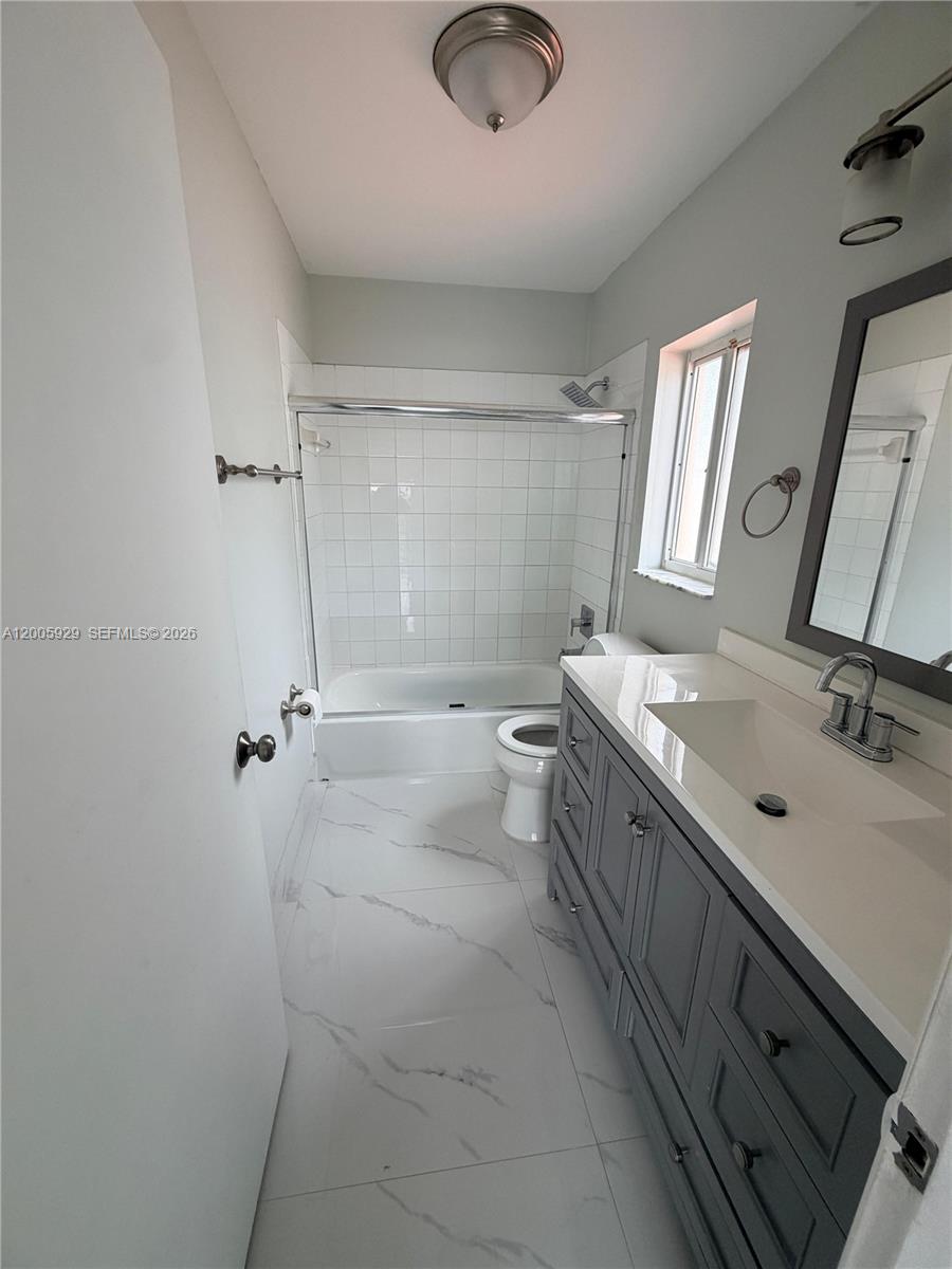 14899 Southwest 176th Street Miami, FL 33187 - Photo 7 of 15