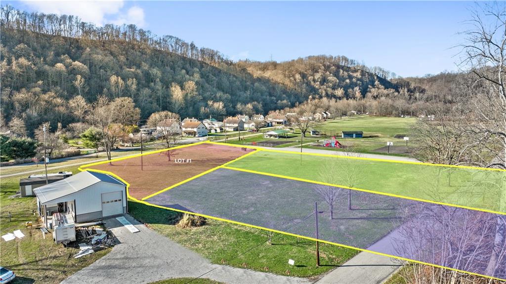 429 River Road Perryopolis, PA 15473 - Photo 6 of 14 a view of a tennis court