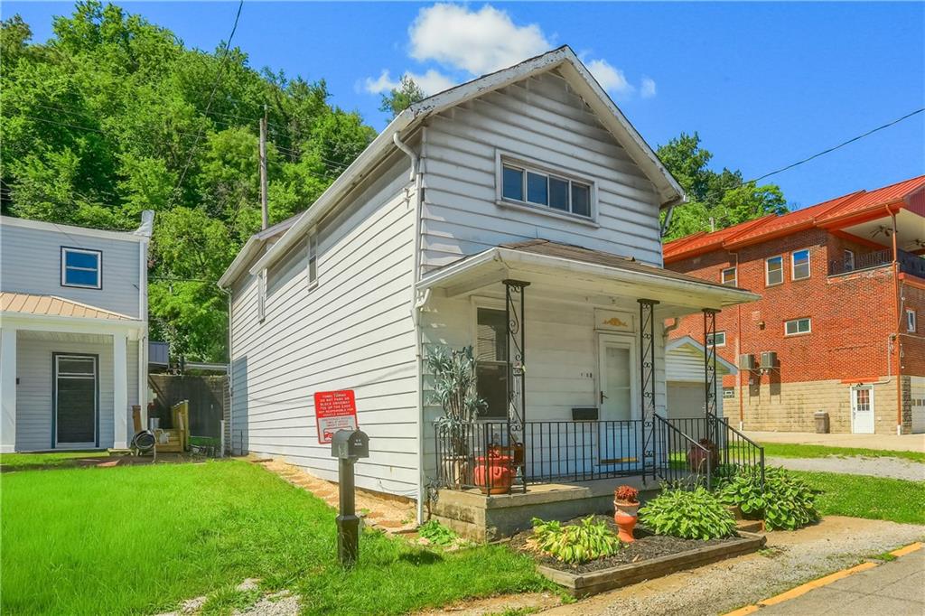 1550 Glenn Way McKees Rocks, PA 15136 - Photo 4 of 30