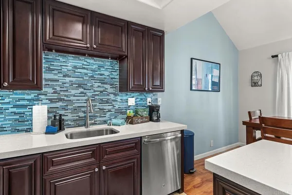 $934,900 | 520 Via De La Valle, Unit I, Solana Beach, CA 92075