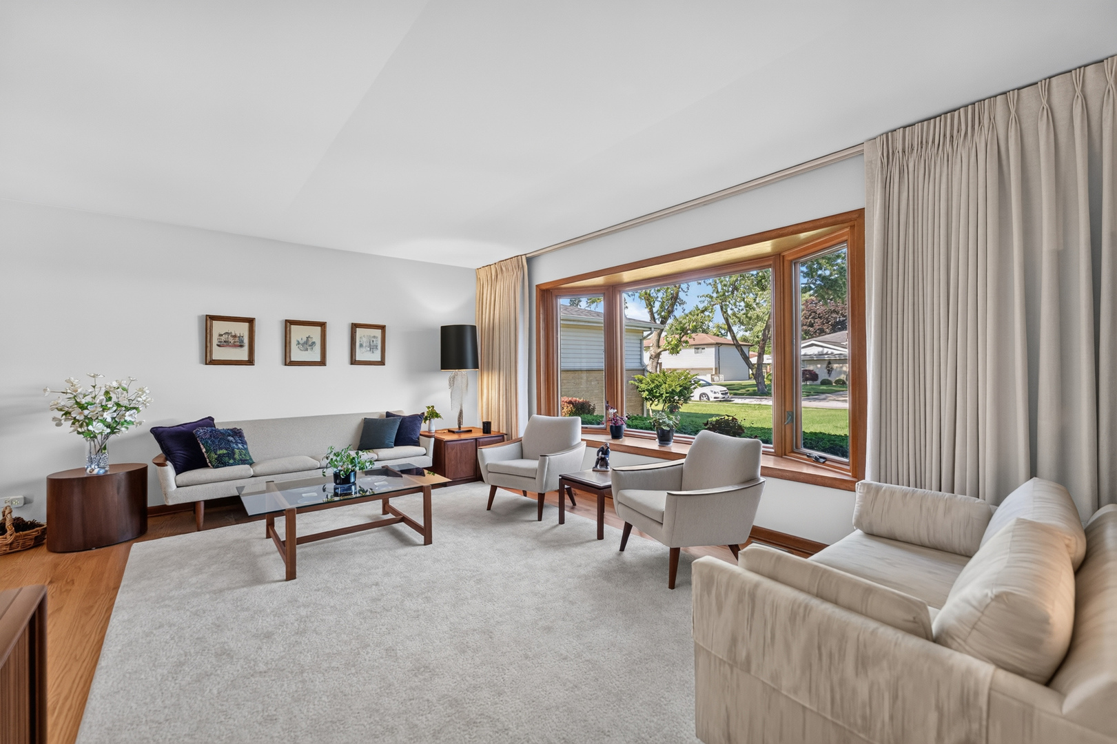 89 South Clarendon Avenue Addison, IL 60101 - Photo 7 of 67