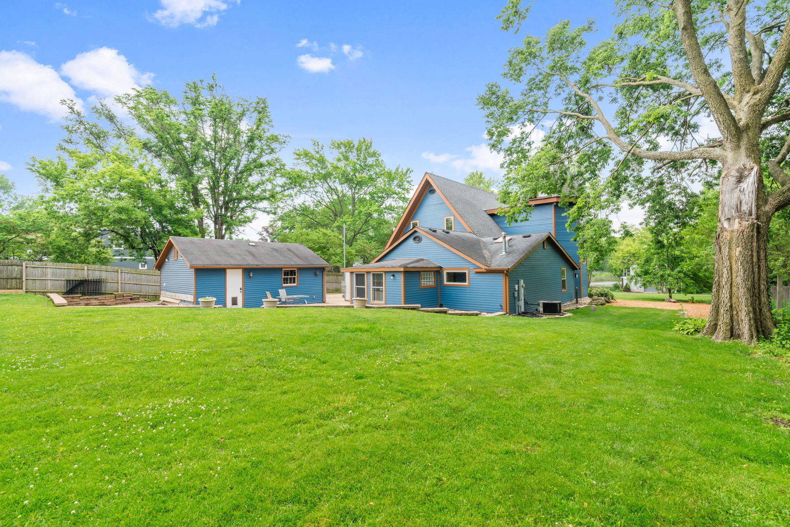 1616 Riverside Avenue St. Charles, IL 60174 - Photo 29 of 48