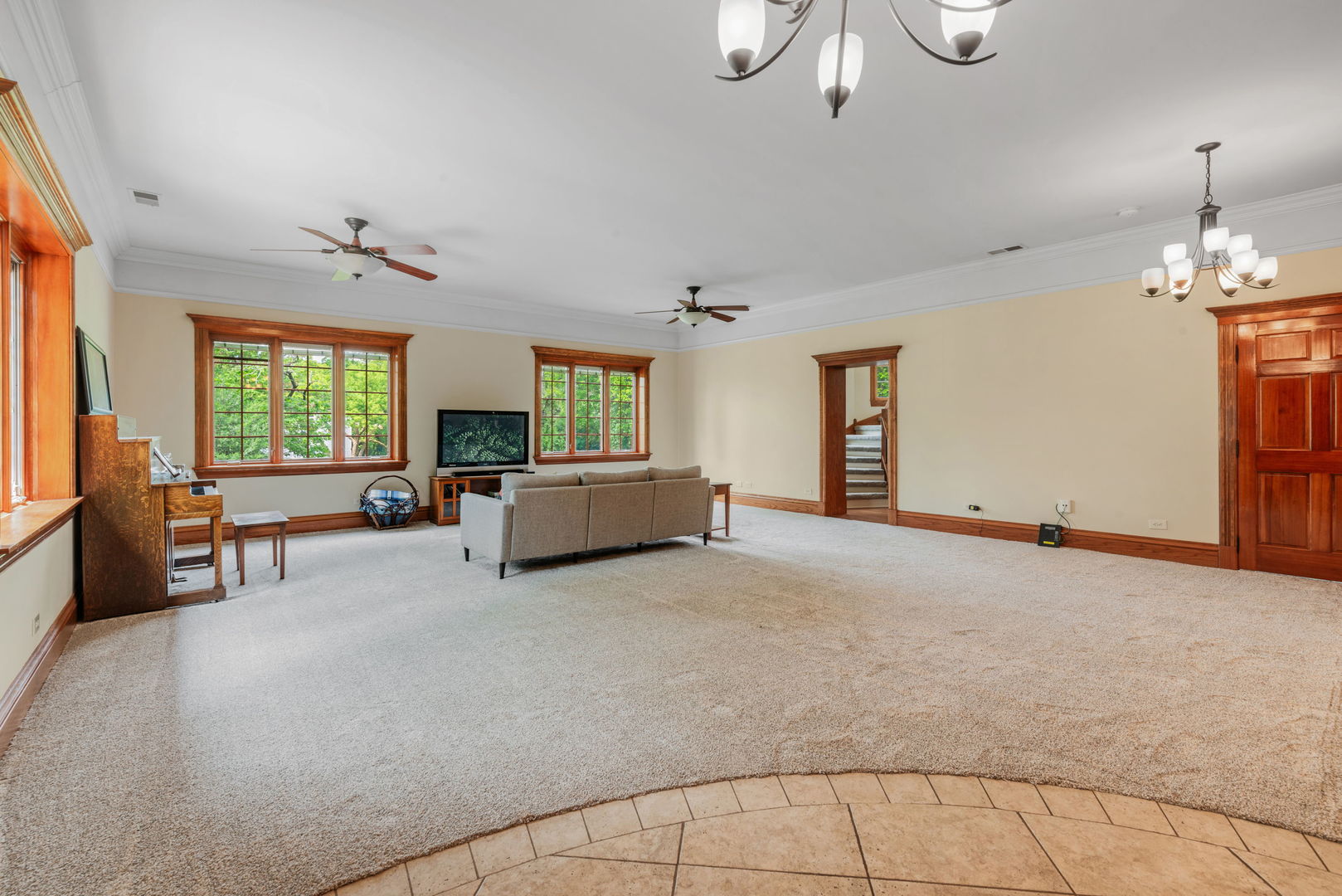 1616 Riverside Avenue St. Charles, IL 60174 - Photo 8 of 48