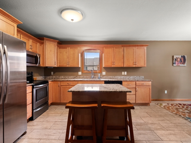 1414 Rambler Road Huntertown, IN 46748 - Photo 8 of 35 Gallery Image 8
