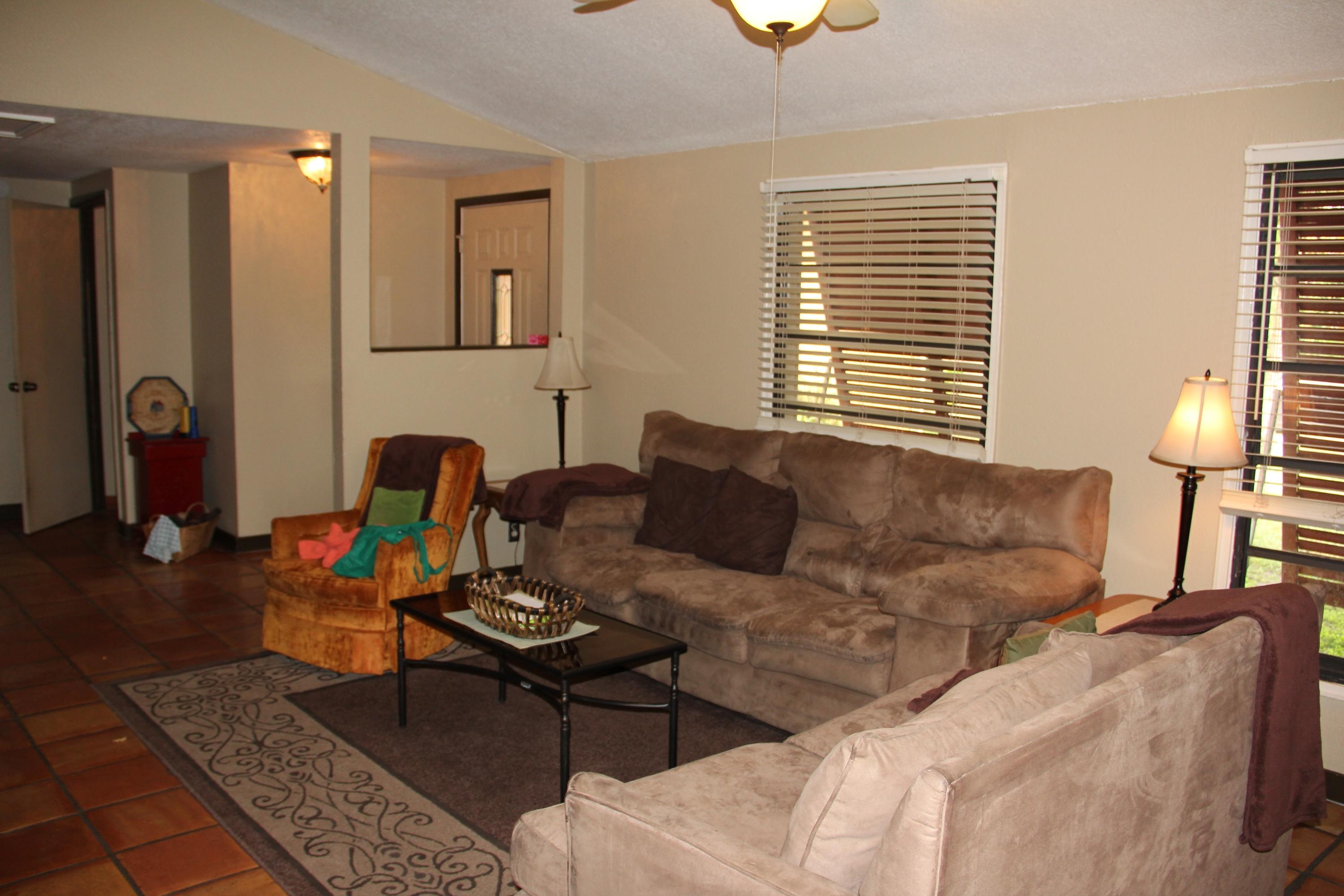 9141 154th Road North Jupiter, FL 33478 - Photo 15 of 61 Living Room
