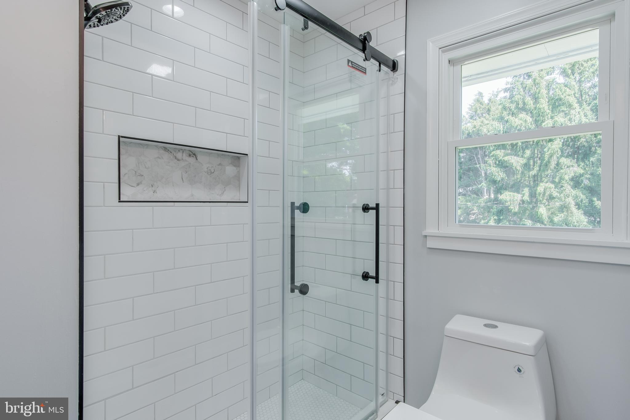 17930 Pin Oak Road Hagerstown, MD 21740 - Photo 42 of 57 full bath