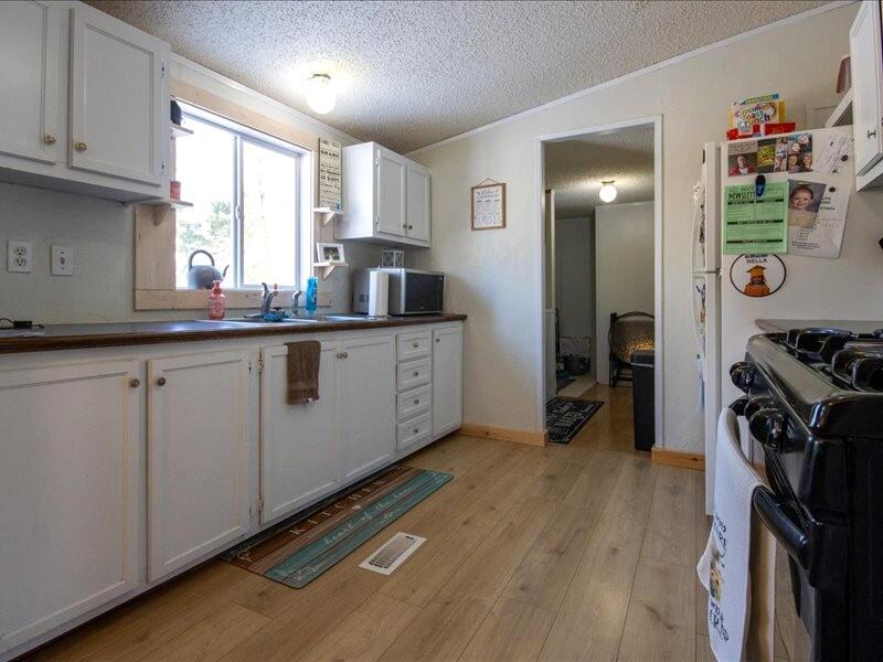 166 North Gordon Road Scottville, MI 49454 - Photo 14 of 29 07-166NGordon_2026-02-19-07