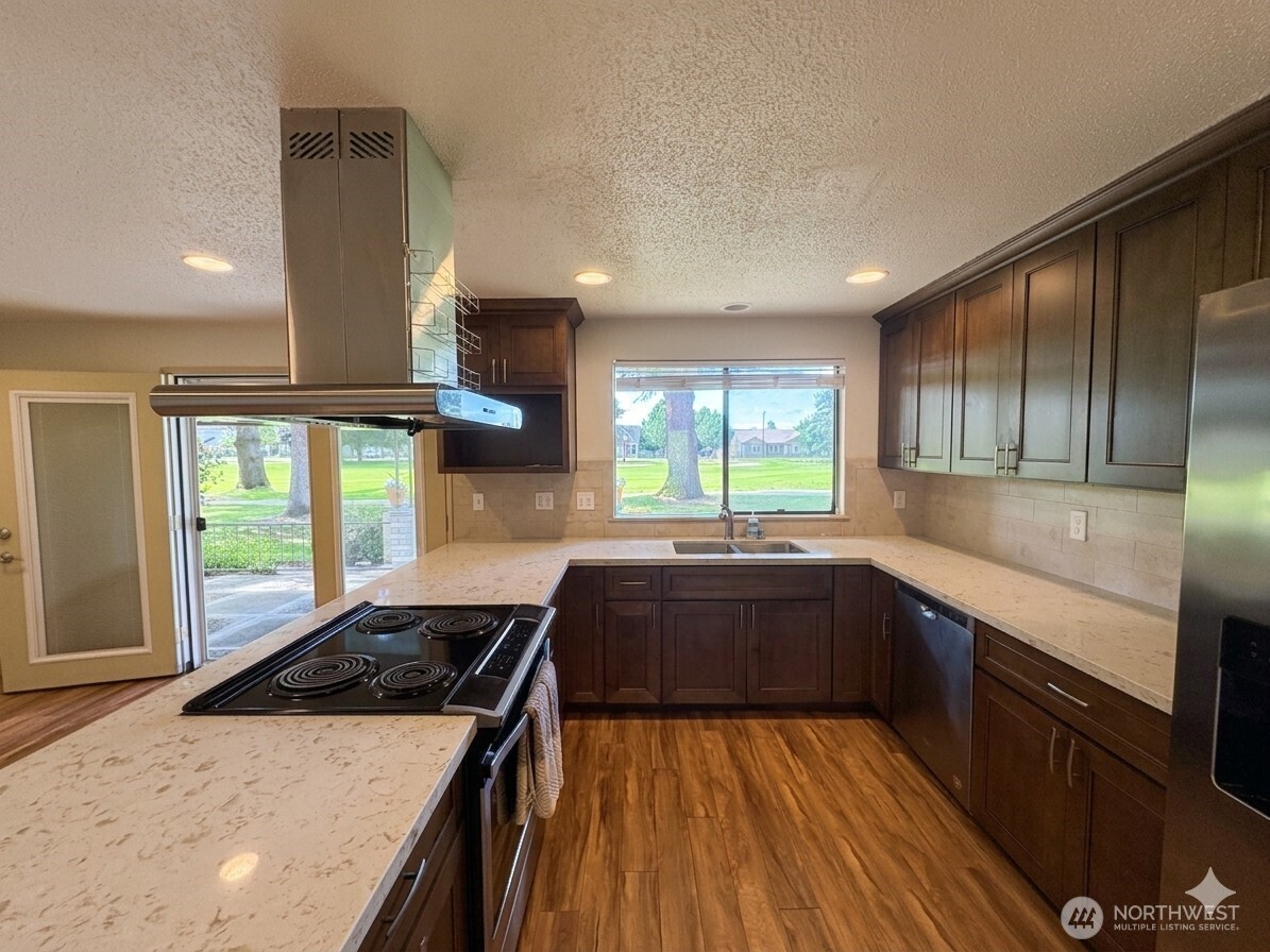 5203 65th Avenue Southeast Olympia, WA 98513 - Photo 12 of 36