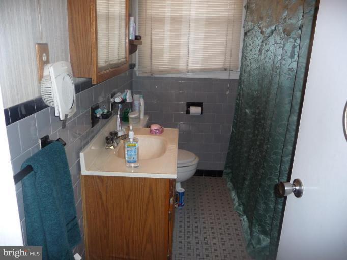 7807 Liberty Road Windsor Mill, MD 21244 - Photo 6 of 10 Bath #1