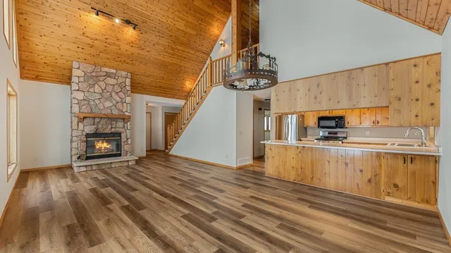 $549,900 | 9130 Highway 24, Annandale, MN 55302