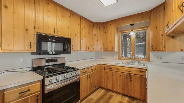 $549,900 | 9130 Highway 24, Annandale, MN 55302