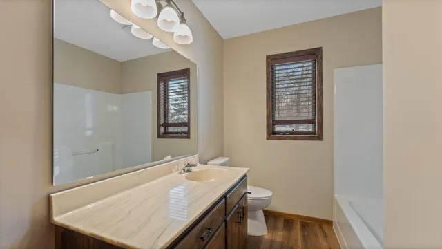 $549,900 | 9130 Highway 24, Annandale, MN 55302