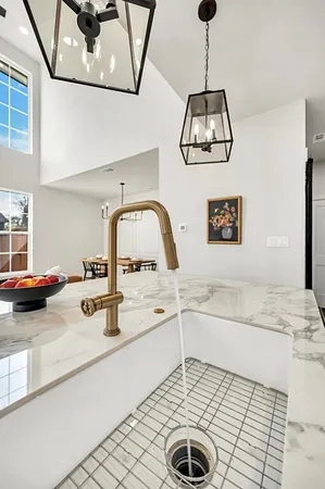 $899,000 | 707 South 9th Street, Waco, TX 76706