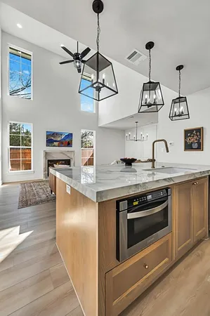 $899,000 | 707 South 9th Street, Waco, TX 76706
