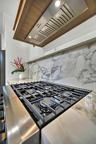 $899,000 | 707 South 9th Street, Waco, TX 76706