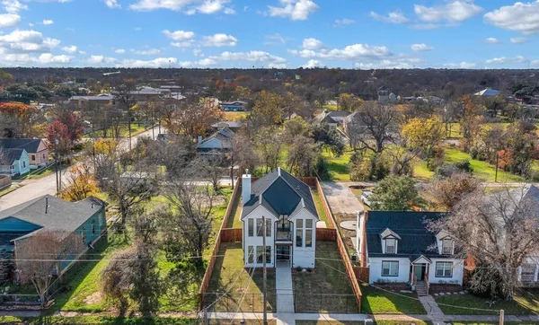 $899,000 | 707 South 9th Street, Waco, TX 76706