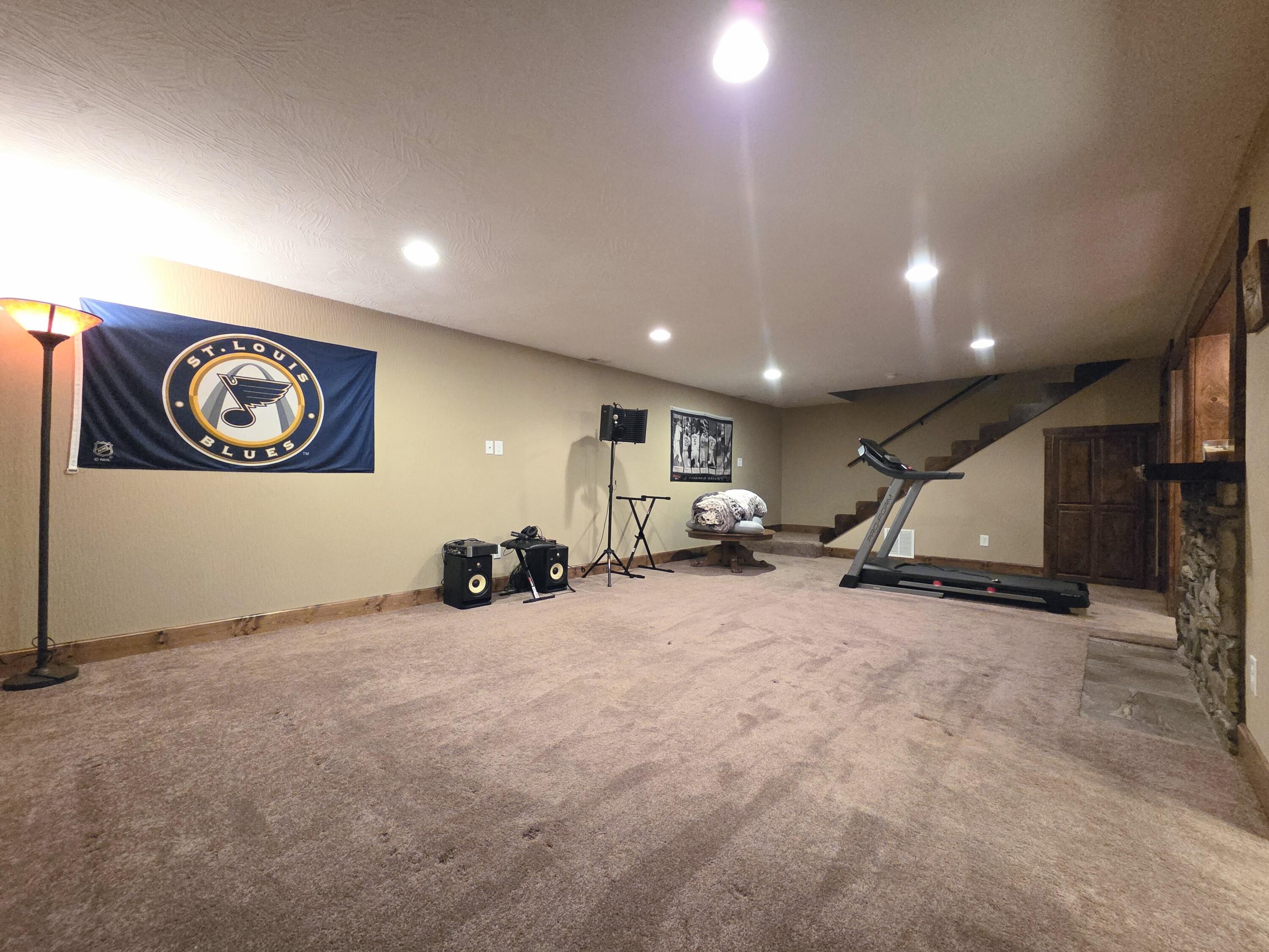 1346 Golf Course Road Marshfield, MO 65706 - Photo 58 of 84 1346 E Golf Course Rd (67)