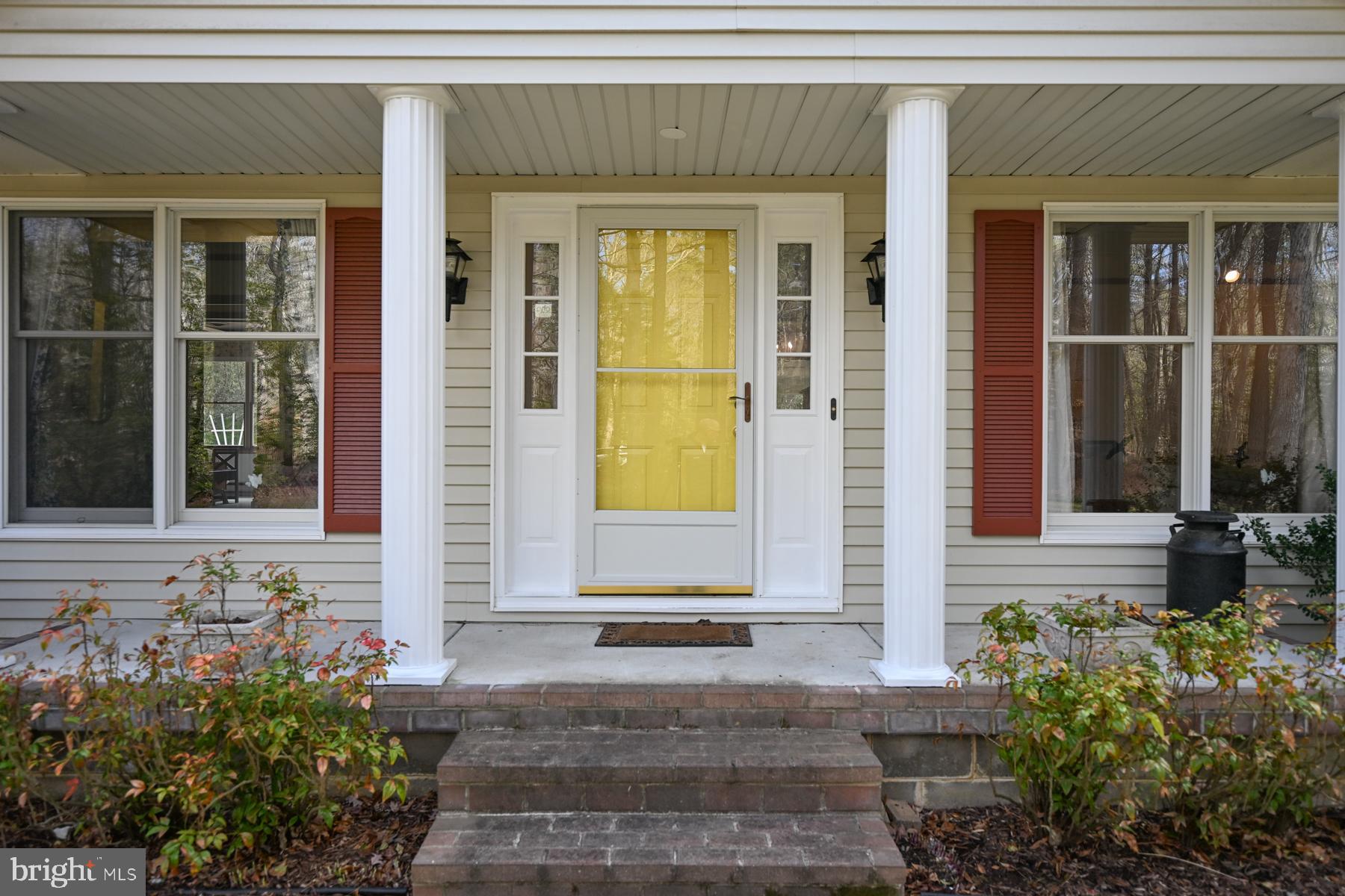 9829 Bantry Road Easton, MD 21601 - Photo 15 of 65 front view of a house