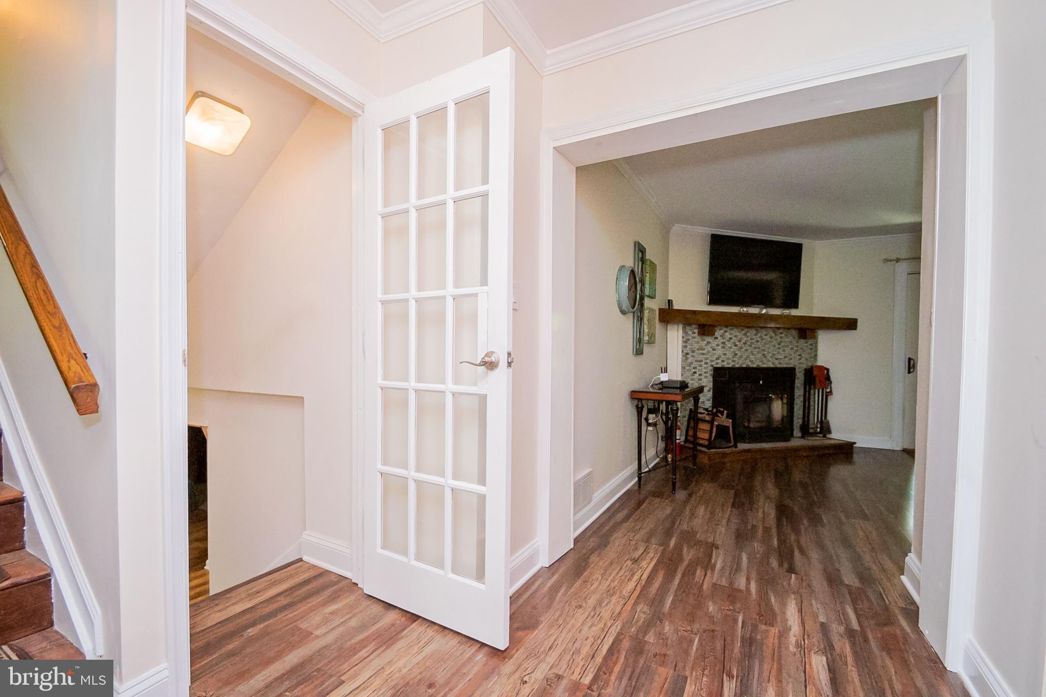 148 Katherine Court Elkton, MD 21921 - Photo 20 of 40 Foyer into Family Room