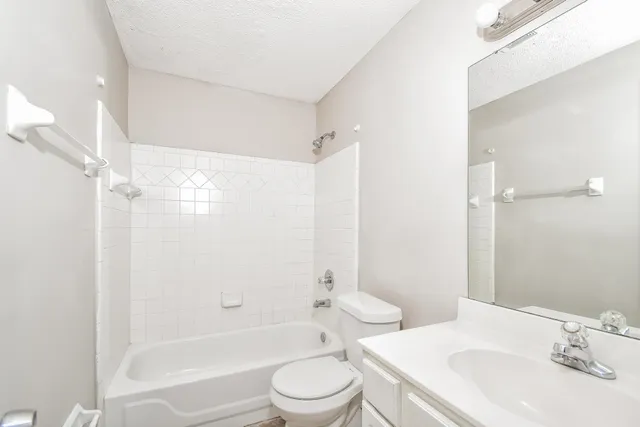 $1,920 | 9254 Tamhaven Drive, Cordova, TN 38016