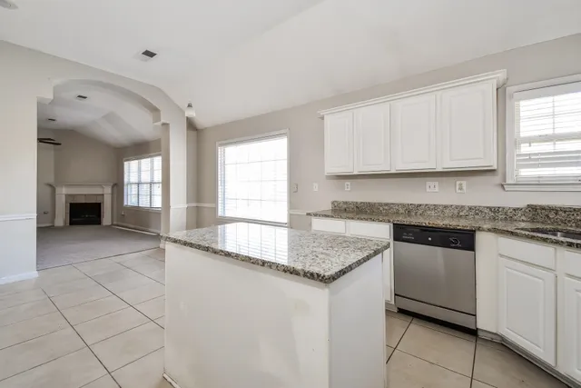 $1,920 | 9254 Tamhaven Drive, Cordova, TN 38016