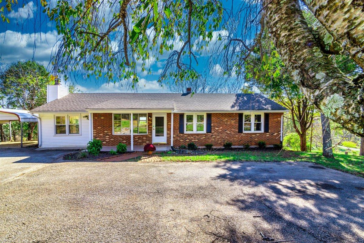 1270 Turner Branch Road Goodview, VA 24095 - Photo 1 of 33 Front View