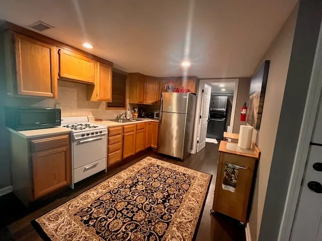 $1,250 | 1115 North Utah Avenue, Unit 2, Davenport, IA 52804