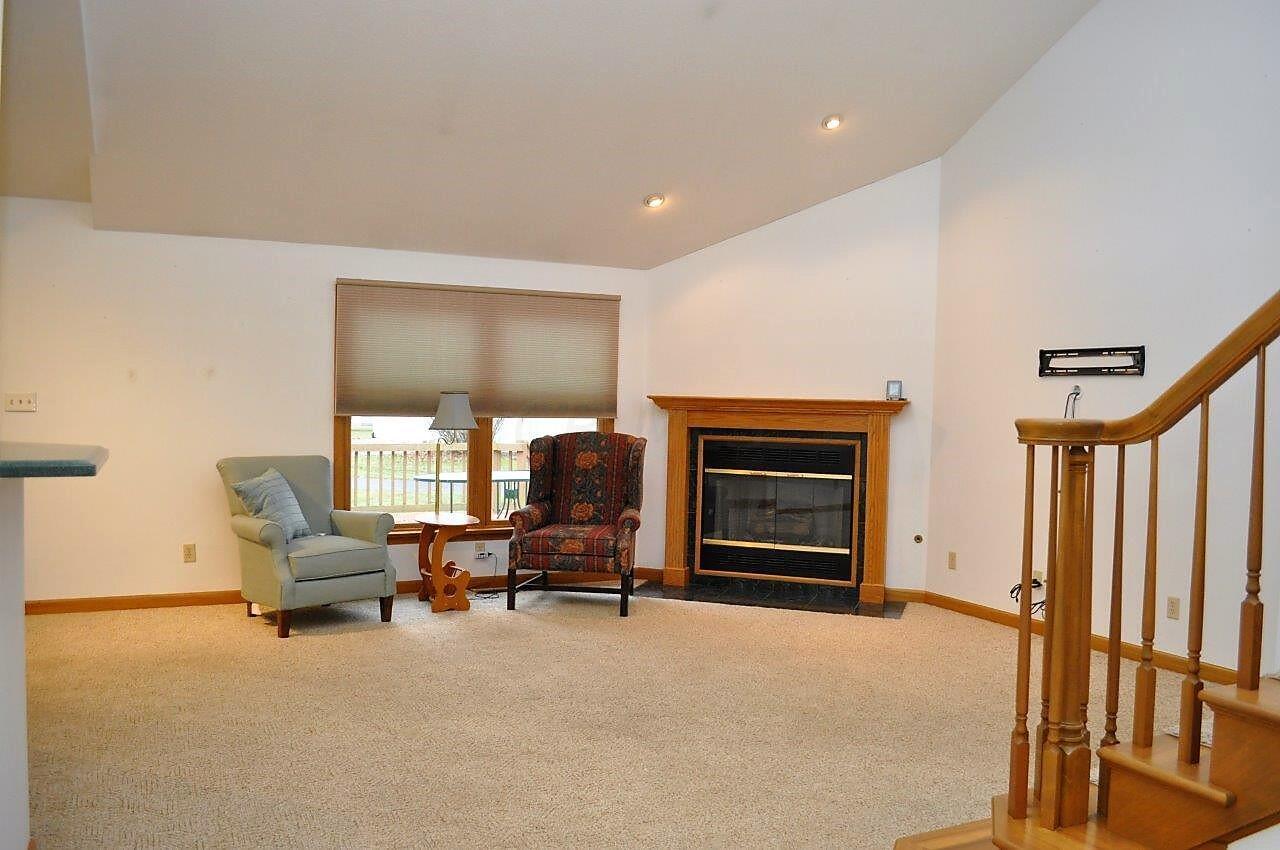 271 Holder Road Baltimore, OH 43105 - Photo 7 of 66 Great Room - 271 Holder Road NW, Baltimore, OH 43105