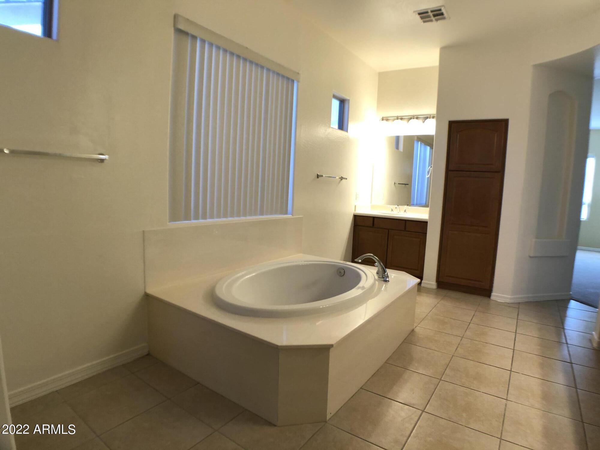1259 East Bautista Road Gilbert, AZ 85297 - Photo 13 of 37 IMG_4671