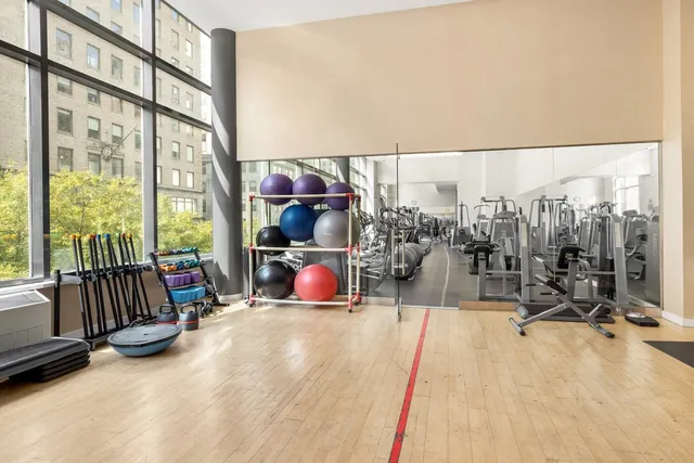 $2,300,000 | 325 5th Avenue, Unit 20C | Midtown South