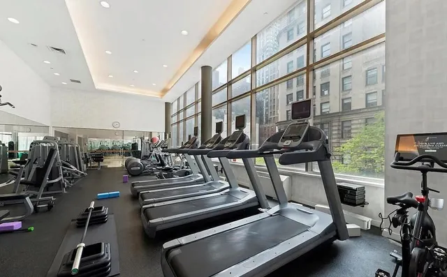 $2,300,000 | 325 5th Avenue, Unit 20C | Midtown South