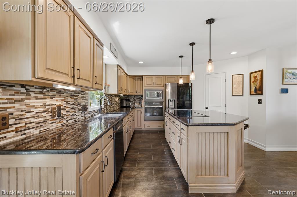 6132 Lange Road Howell, MI 48843 - Photo 5 of 50