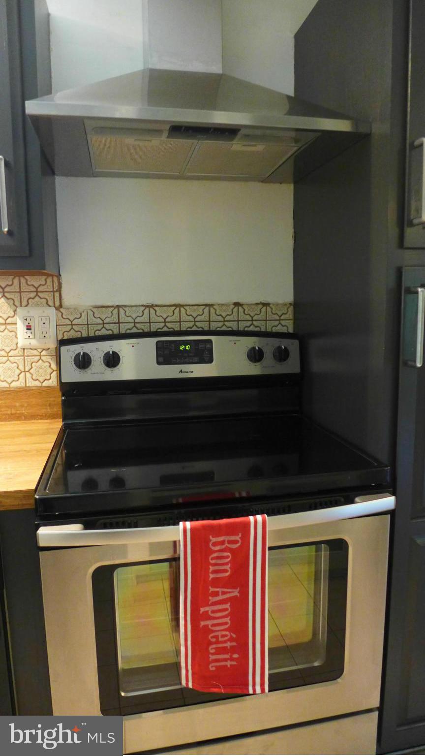 5405 Littleford Street Springfield, VA 22151 - Photo 10 of 30 Kitchen