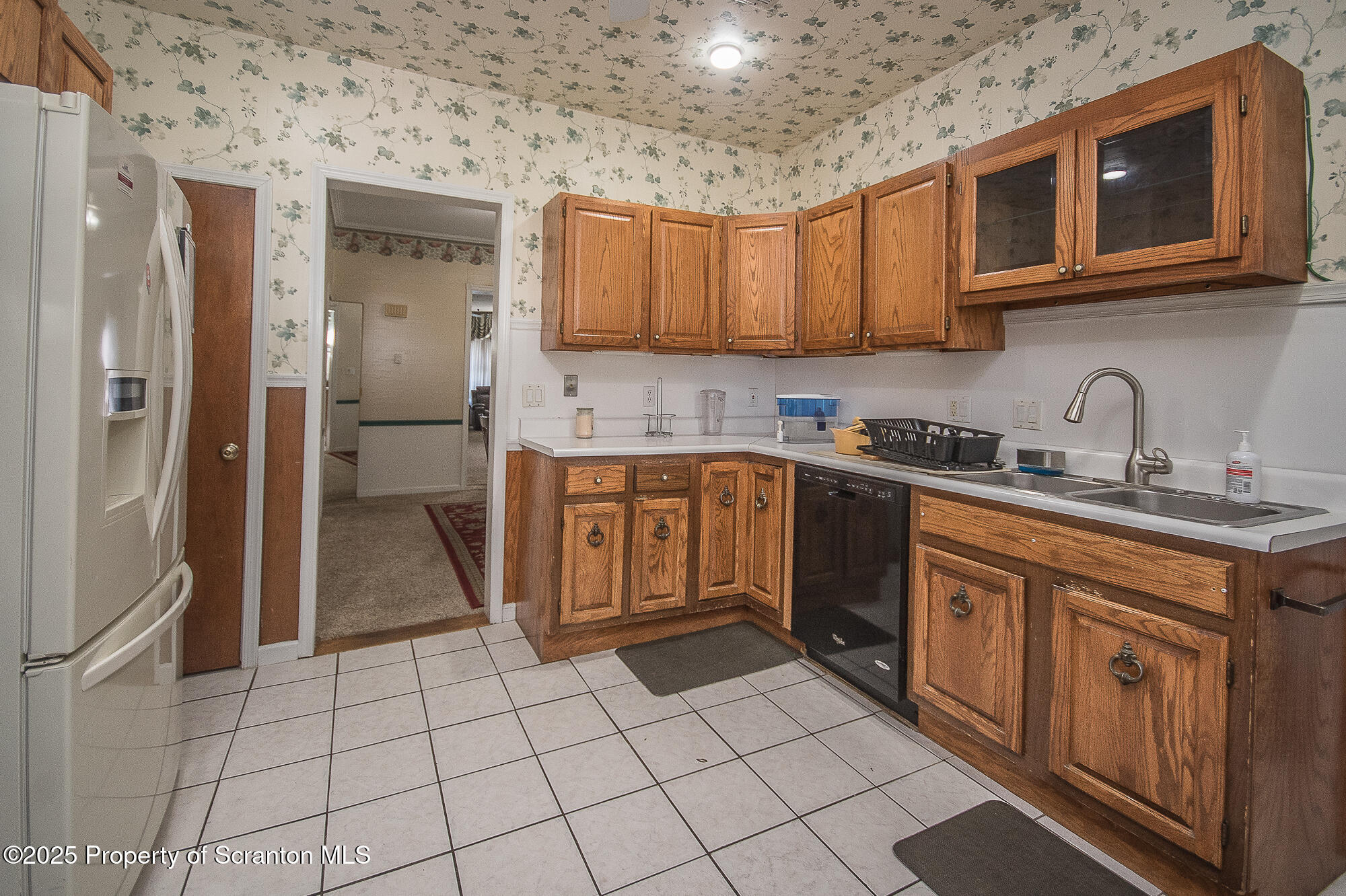 329 Prescott Avenue Scranton, PA 18510 - Photo 23 of 41 Kitchen