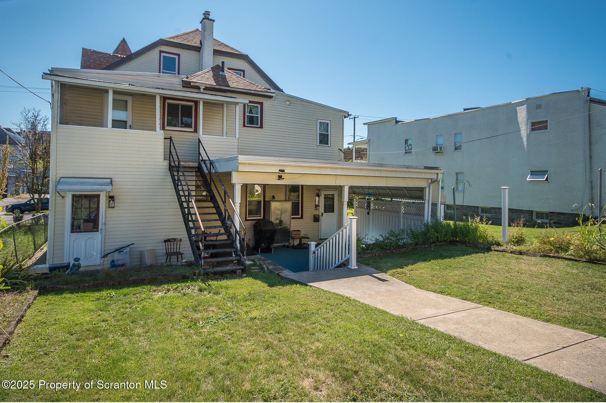 329 Prescott Avenue Scranton, PA 18510 - Photo 4 of 41 Rear