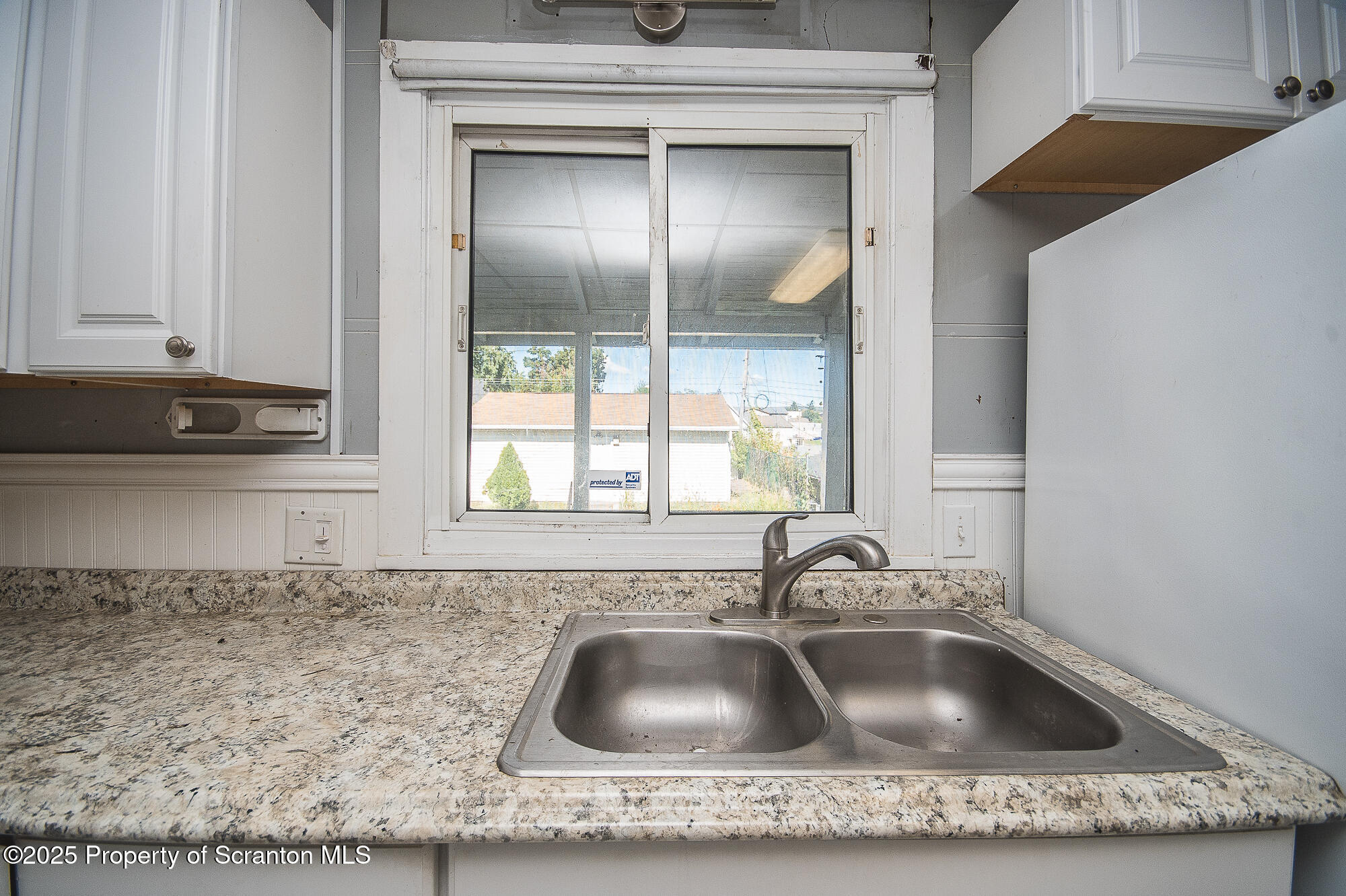 329 Prescott Avenue Scranton, PA 18510 - Photo 7 of 41 Kitchen