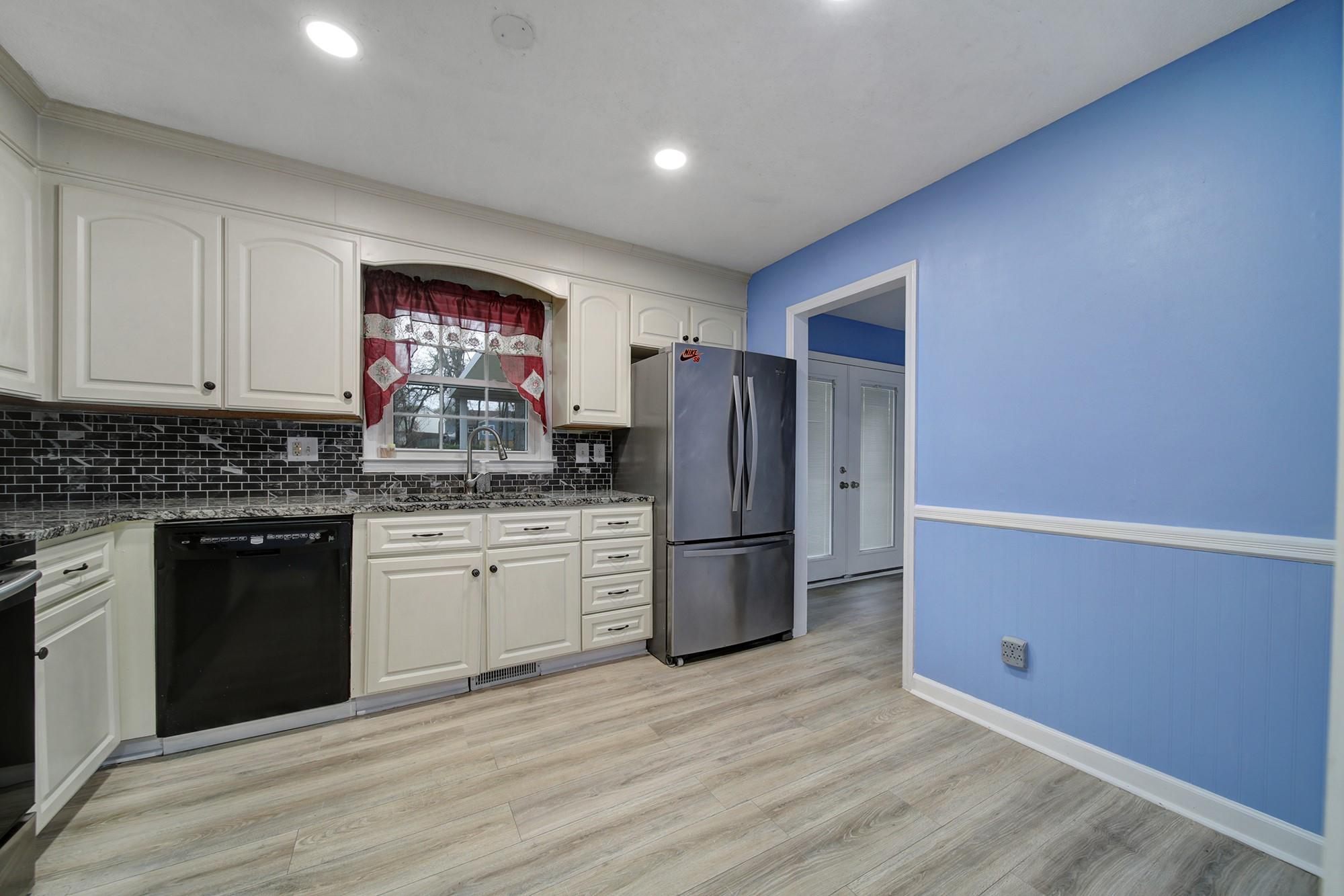 8521 Sunflower Road Charlotte, NC 28227 - Photo 5 of 36 Gallery Image 5