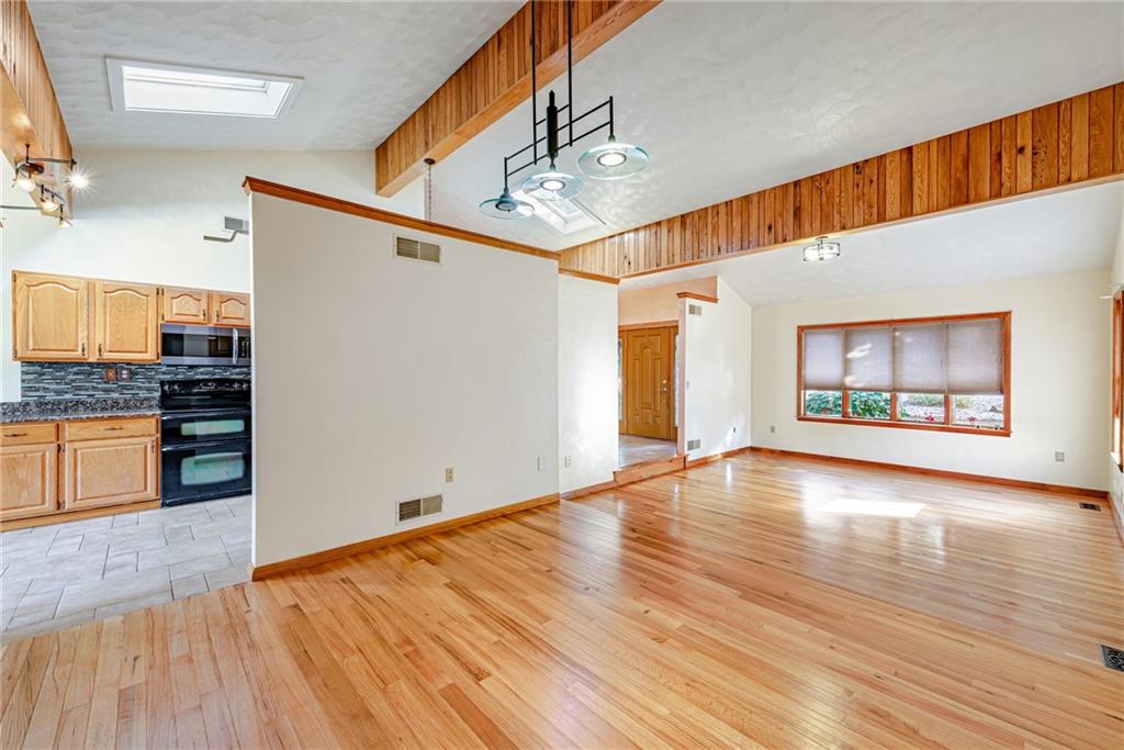 513 McGinnis Road Acme, PA 15610 - Photo 15 of 40 Gallery Image 15