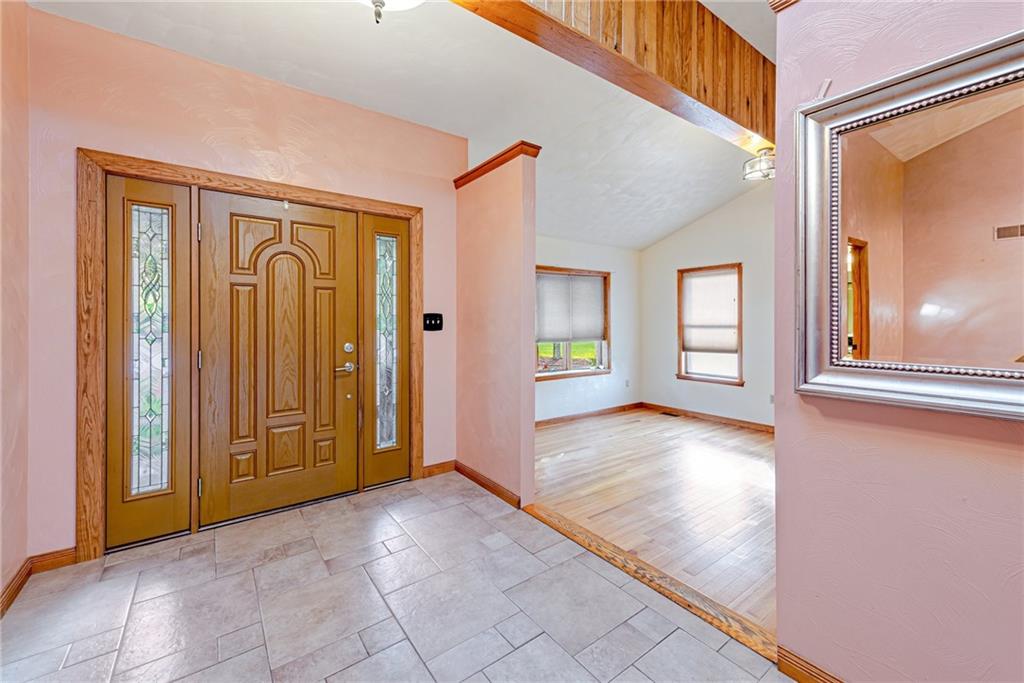 513 McGinnis Road Acme, PA 15610 - Photo 3 of 40 Gallery Image 3