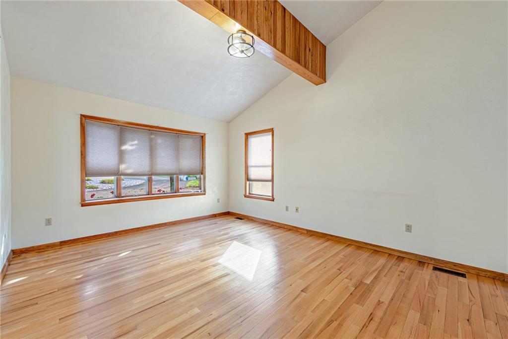 513 McGinnis Road Acme, PA 15610 - Photo 5 of 40 Gallery Image 5