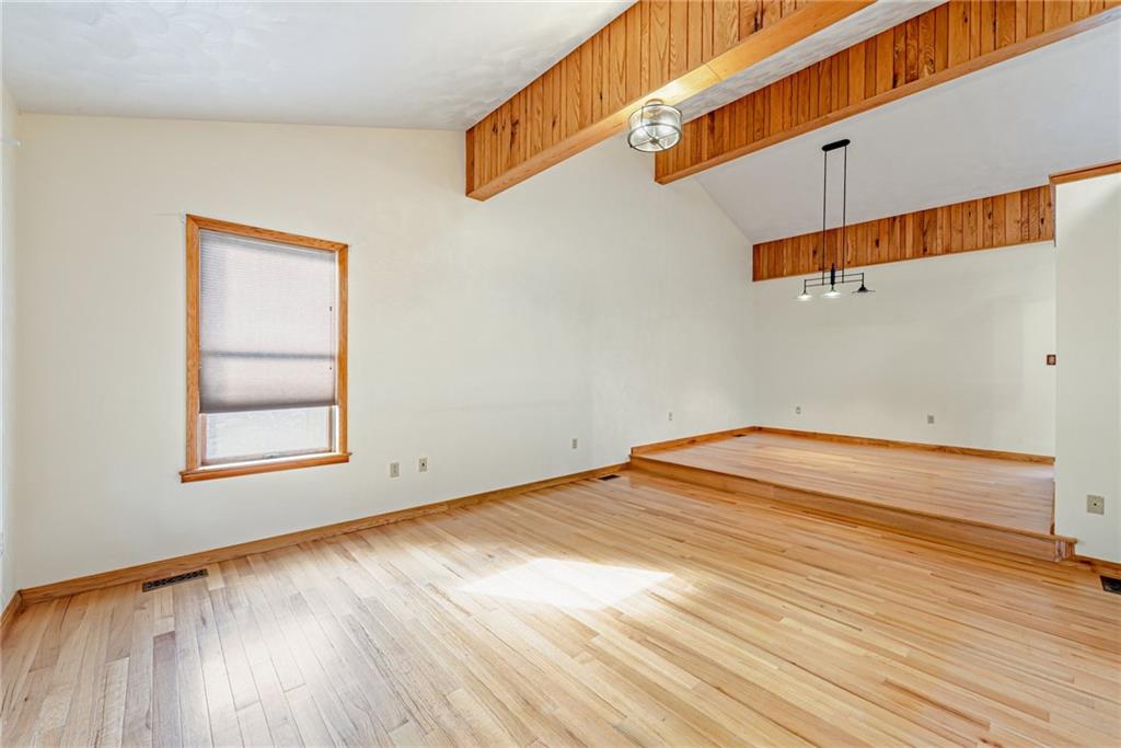 513 McGinnis Road Acme, PA 15610 - Photo 6 of 40 Gallery Image 6
